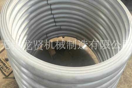 相比圓管，半管的優(yōu)勢